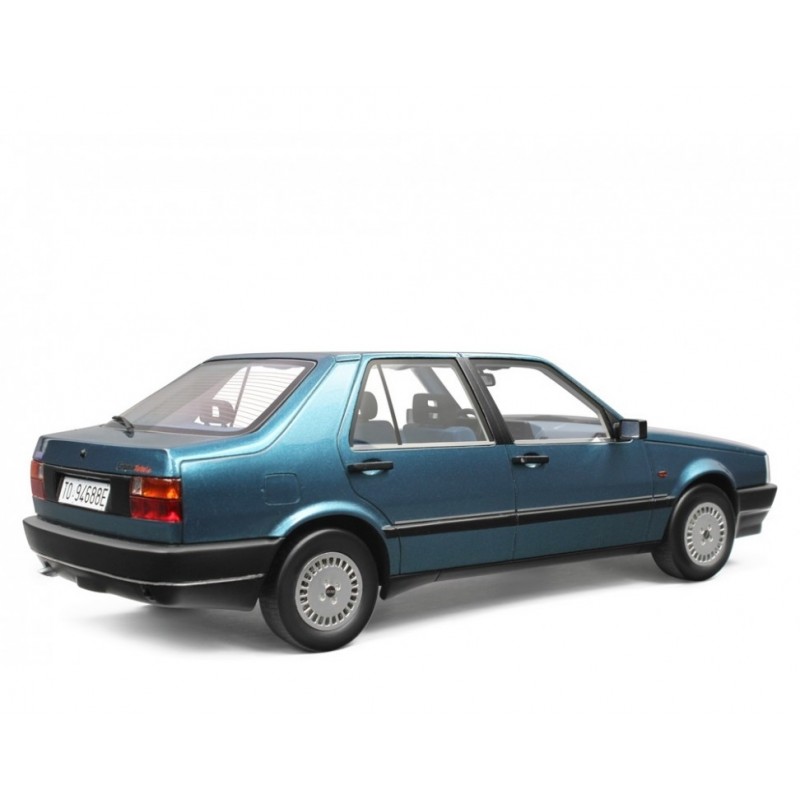 Fiat Croma Turbo I E 1985 modrá modely aut Laudoracing Model 1 18