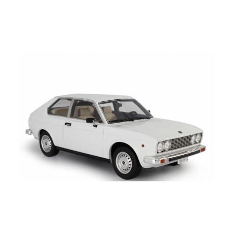 Seat 128 3P 1430 1975 white, Laudoracing-Model 1/18 scale