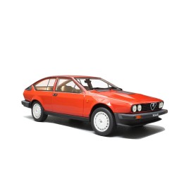 Alfa Romeo GTV 6 2.5 1980 červená, Laudoracing-Model 1:18