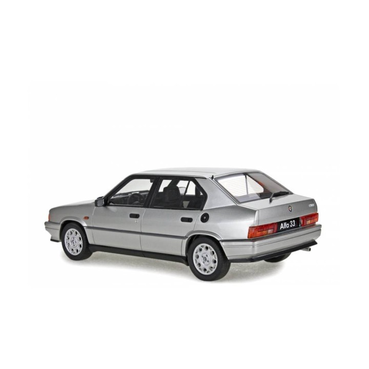 Alfa Romeo Alfa 33 1.5 Quadrifoglio 1984 šedá, Laudoracing-Model 1:18