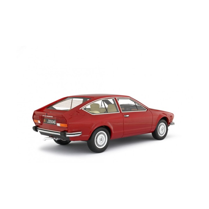 Alfa Romeo Alfetta GTV 2000 1976 red, Laudoracing-Model 1/18 scale