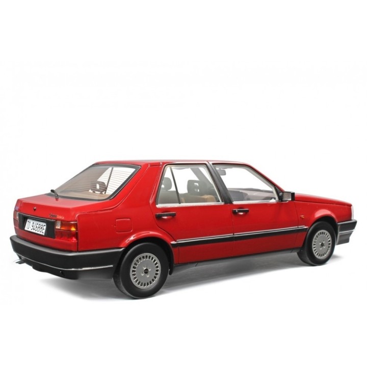 Fiat Croma Turbo I.E. 1985 červená, Laudoracing-Model 1:18