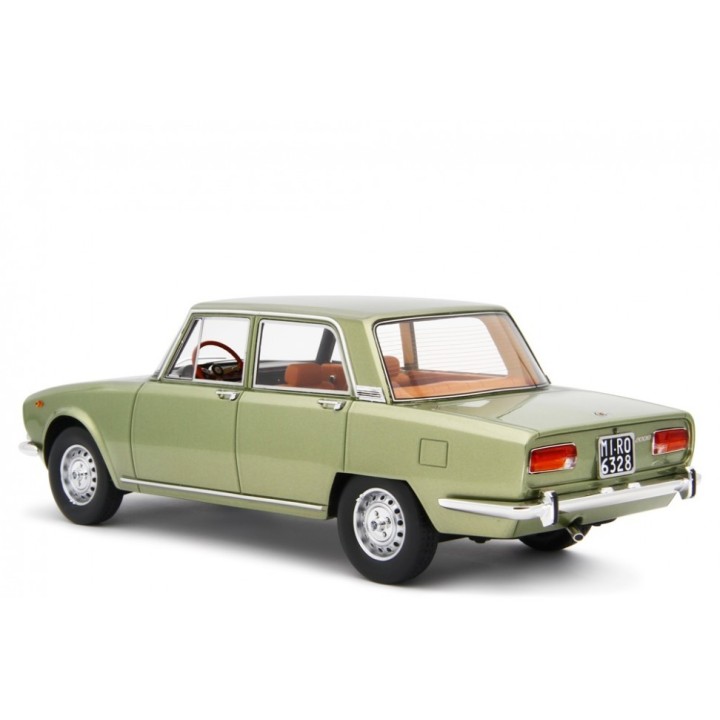 Alfa Romeo 2000 Berlina 1971 green, Laudoracing-Model 1/18 scale