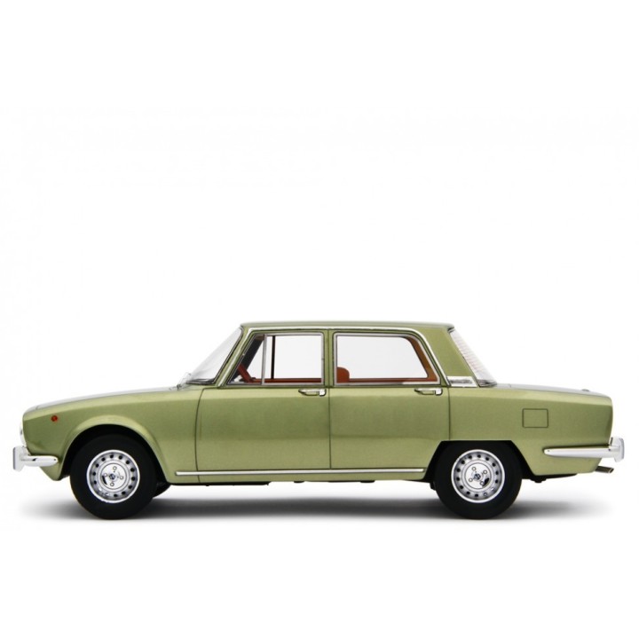 Alfa Romeo 2000 Berlina 1971 green, Laudoracing-Model 1/18 scale