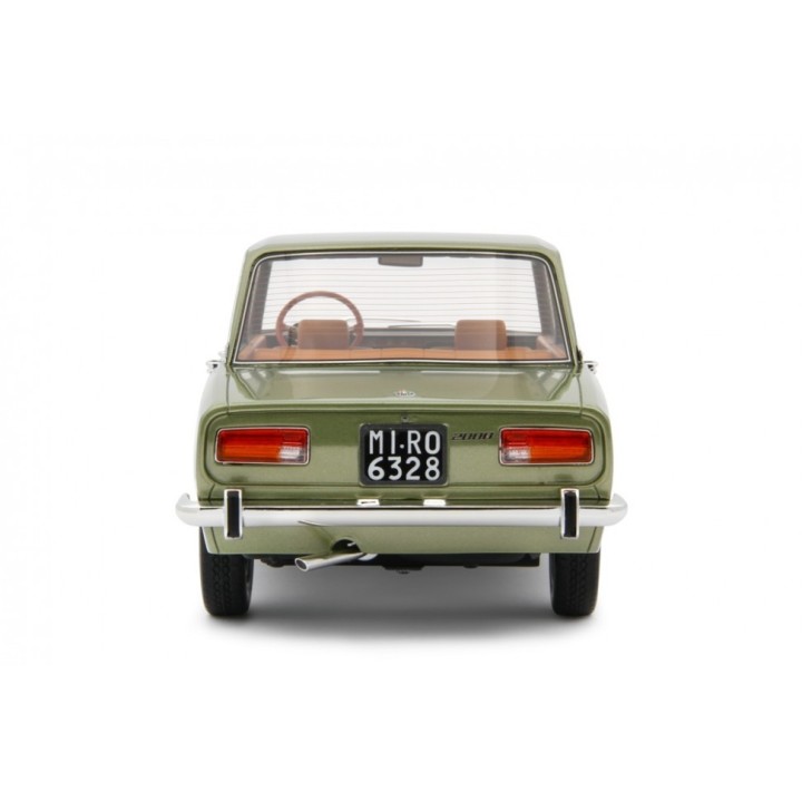 Alfa Romeo 2000 Berlina 1971 green, Laudoracing-Model 1/18 scale