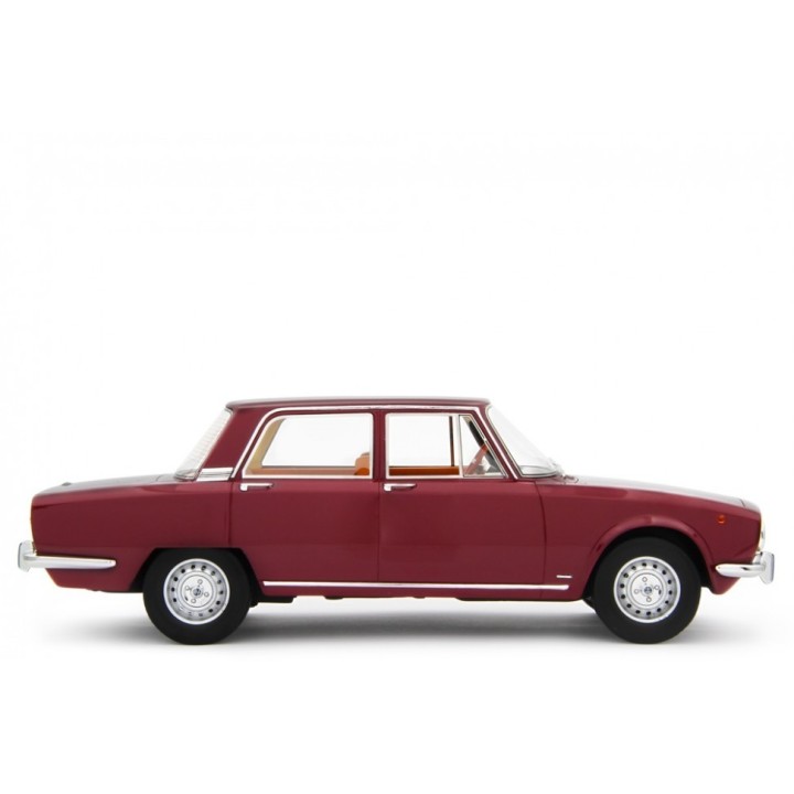 Alfa Romeo 2000 Berlina 1971 red, Laudoracing-Model 1/18 scale