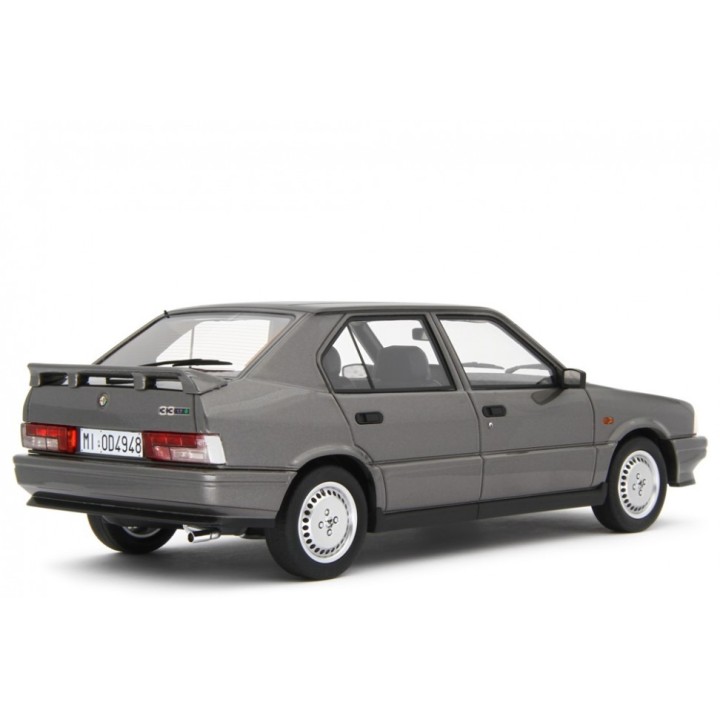Alfa Romeo Alfa 33 1.7 Q.V. 1986 šedá, Laudoracing-Model 1:18
