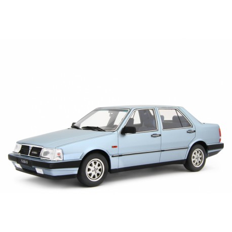 Lancia Thema 2.0 i.e. Turbo 1994 light blue, Laudoracing-Model 1/18 scale