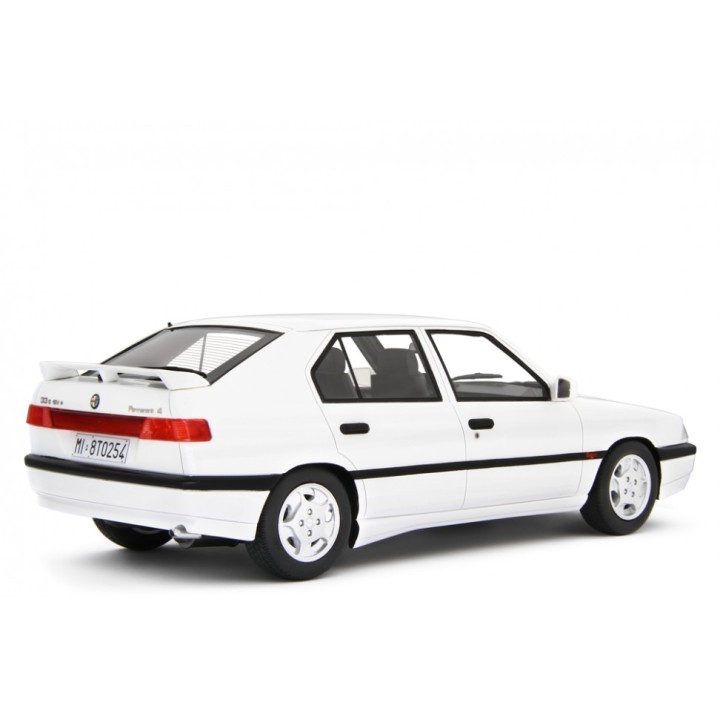 Alfa Romeo 33 1.7 16v permanent 4 1991 white, Laudoracing-Model 1/18 scale