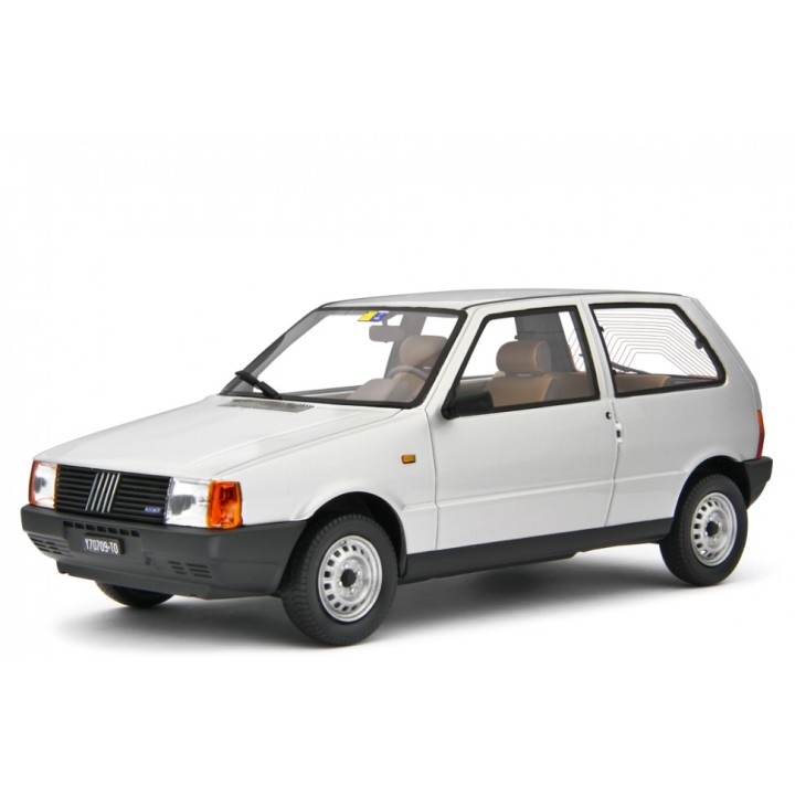 Fiat Uno 45 1983 stříbrná, Laudoracing-Model 1:18