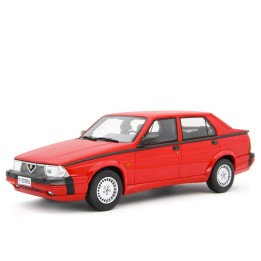 Alfa Romeo 75 1.8 Turbo America 1986 red, Laudoracing-Model 1/18 scale