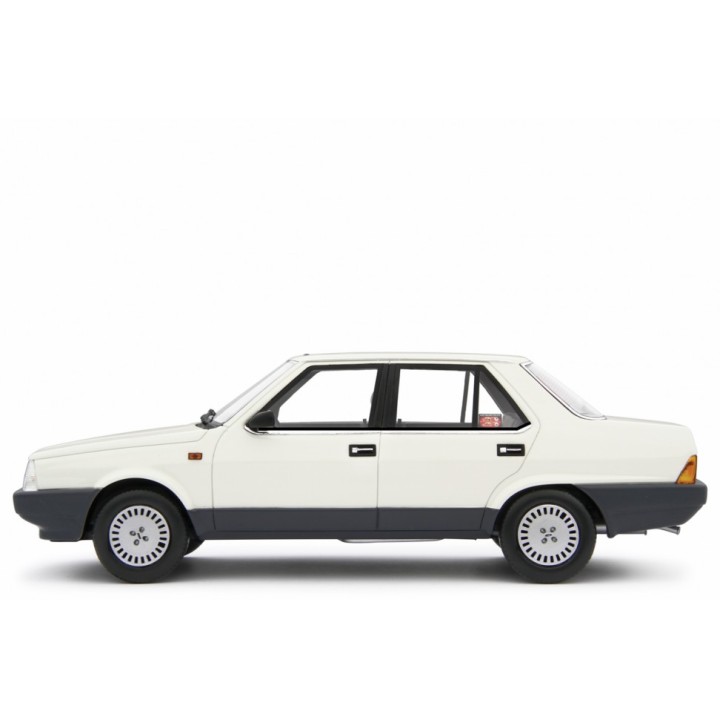 Fiat Regata 70S 1983 bílá, Laudoracing-Model 1:18