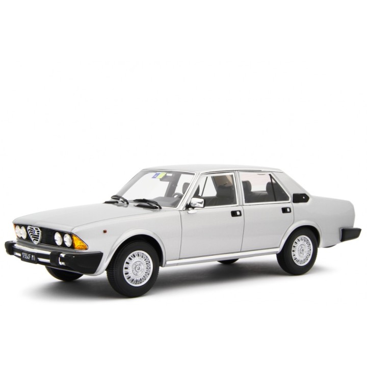 Alfa Romeo 6 2.5 1979 silver, Laudoracing-Model 1/18 scale