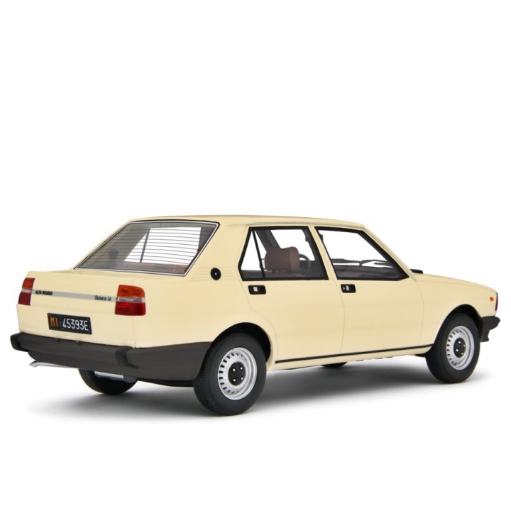Alfa Romeo Giulietta 1.3 - 1.6 1977 beige, Laudoracing-Model 1/18 scale