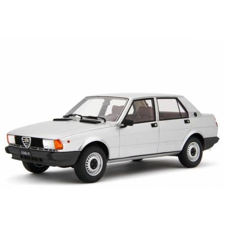 Alfa Romeo Giulietta 1.3 - 1.6 1977 stříbrná, Laudoracing-Model 1:18