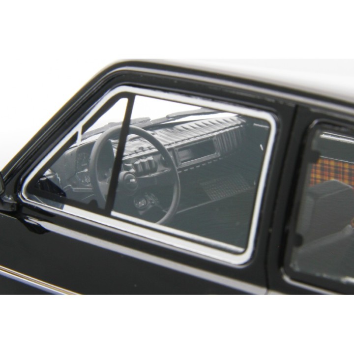 Fiat 126 1978 black, Laudoracing-Model 1/18 scale