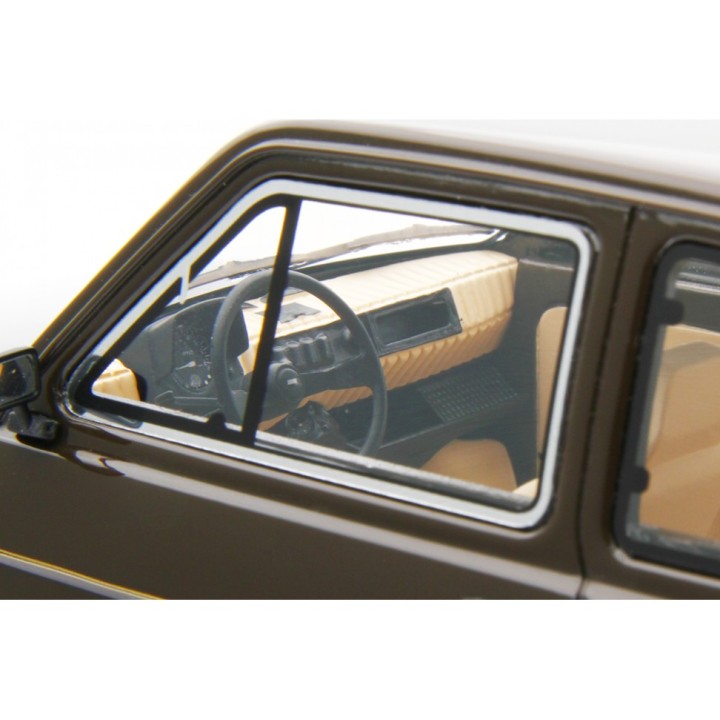 Fiat 126 1978 hnědá, Laudoracing-Model 1:18