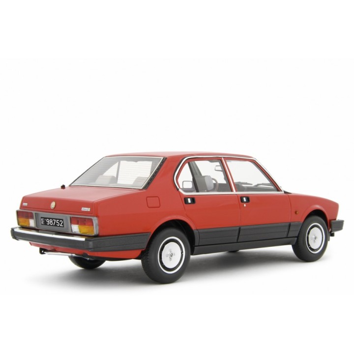 Alfa Romeo Alfetta 2.0i Quadrifoglio Oro E.E. 1983 šedá, Laudoracing-Model 1:18