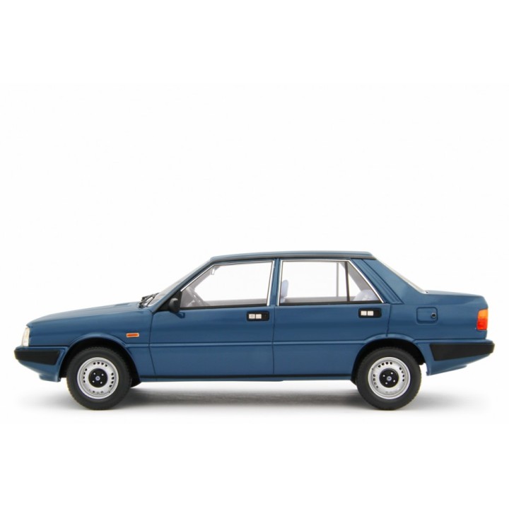 Lancia Prisma 1300 1985 blue, Laudoracing-Model 1/18 scale