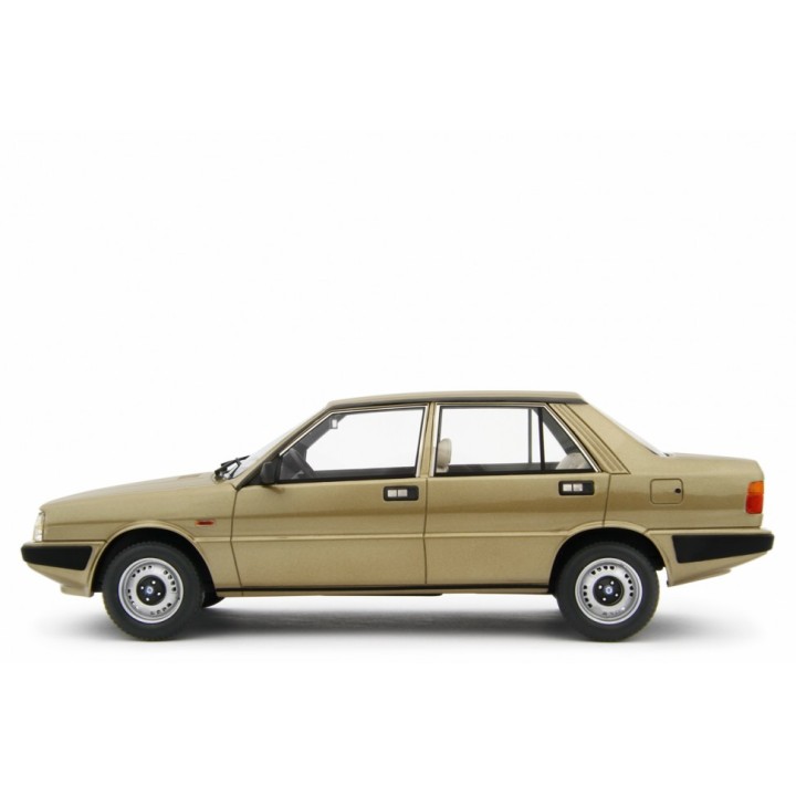 Lancia Prisma 1300 1985 beige, Laudoracing-Model 1/18 scale