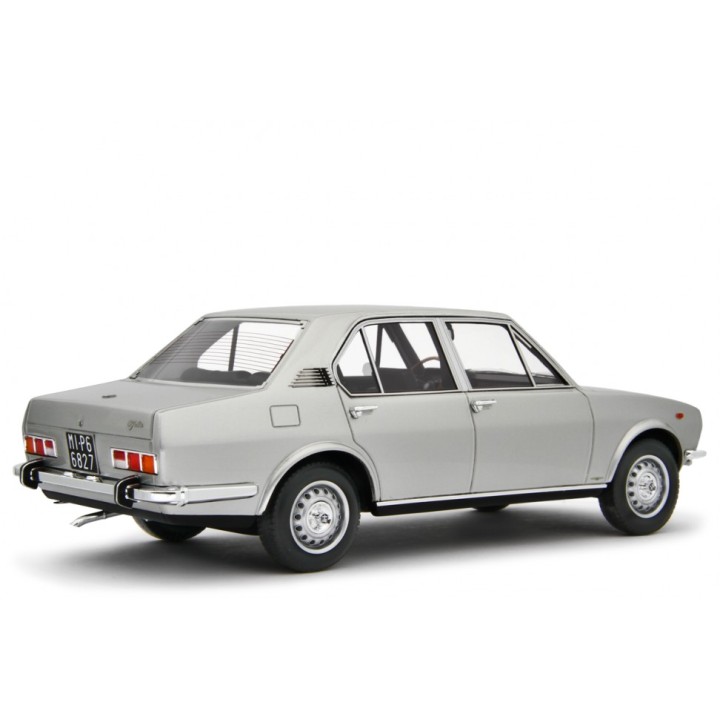Alfa Romeo Alfetta 1.8 1972 silver, Laudoracing-Model 1/18 scale