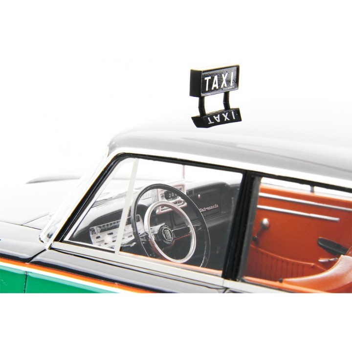 Fiat 1300 TAXI Milano 1961 zelená, Laudoracing-Model 1:18