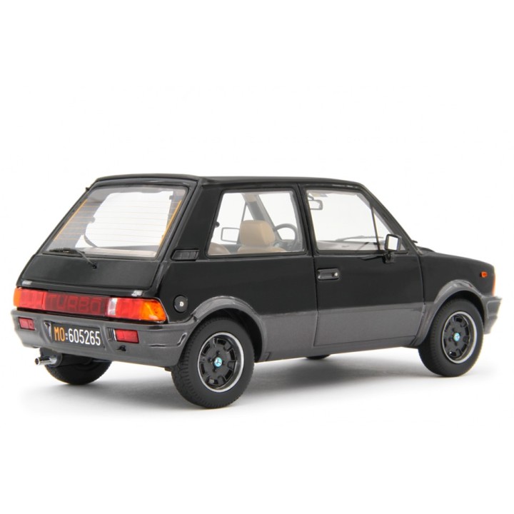 Innocenti De Tomaso Turbo 1983 black, Laudoracing-Model 1/18 scale
