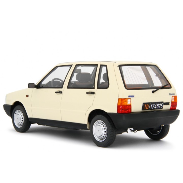 Fiat Uno 55S 1983 béžová, Laudoracing-Model 1:18