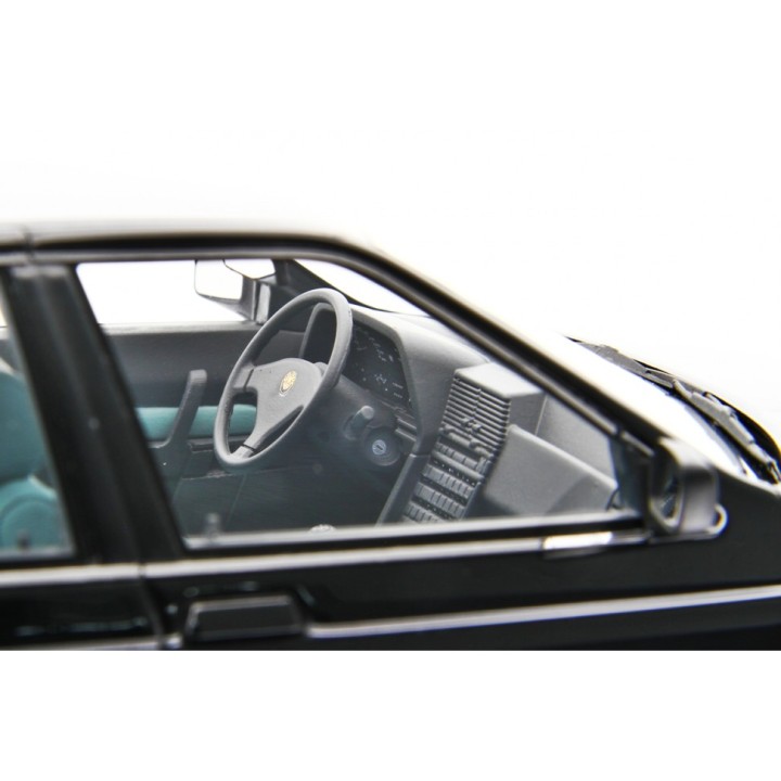 Alfa Romeo 164 2.0 Twin Spark 1987 black, Laudoracing-Model 1/18 scale
