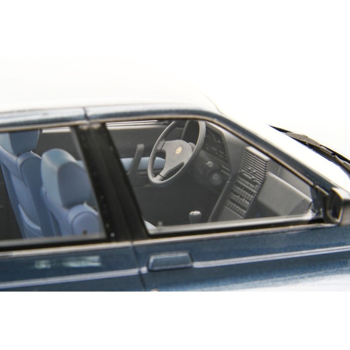 Alfa Romeo 164 2.0 Twin Spark 1987 blue, Laudoracing-Model 1/18 scale