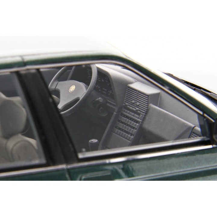 Alfa Romeo 164 2.0 Twin Spark 1987 green, Laudoracing-Model 1/18 scale