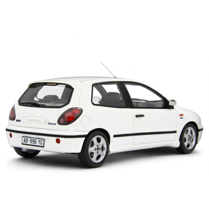 Fiat Bravo 2.0 HGT 1995 white, Laudoracing-Model 1/18 scale