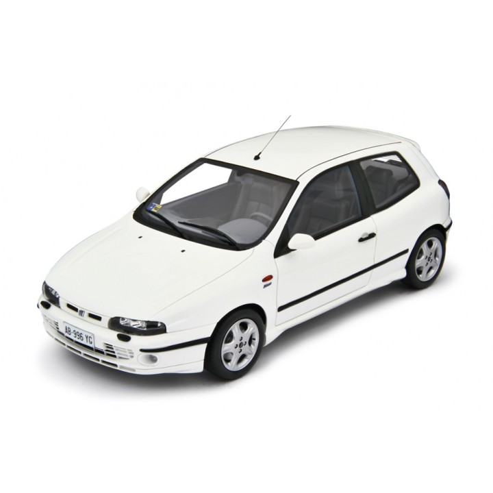 Fiat Bravo 2.0 HGT 1995 white, Laudoracing-Model 1/18 scale