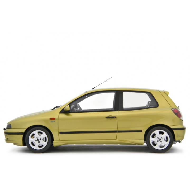 Fiat Bravo 2.0 HGT 1995 gold, Laudoracing-Model 1/18 scale