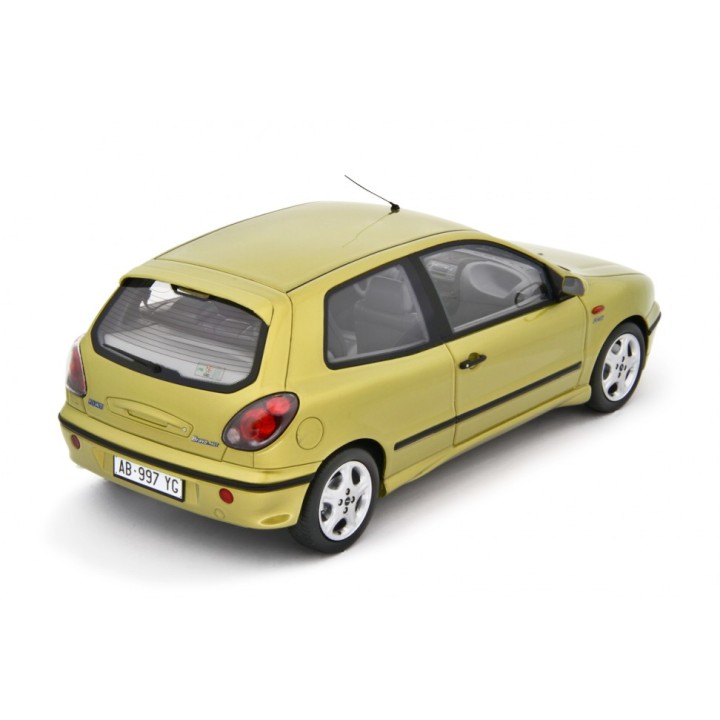 Fiat Bravo 2.0 HGT 1995 gold, Laudoracing-Model 1/18 scale