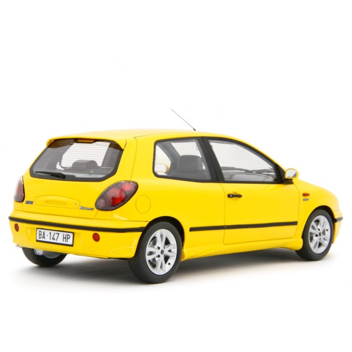 Fiat Bravo 2.0 HGT 1995 yellow, Laudoracing-Model 1/18 scale