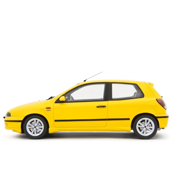 Fiat Bravo 2.0 HGT 1995 yellow, Laudoracing-Model 1/18 scale