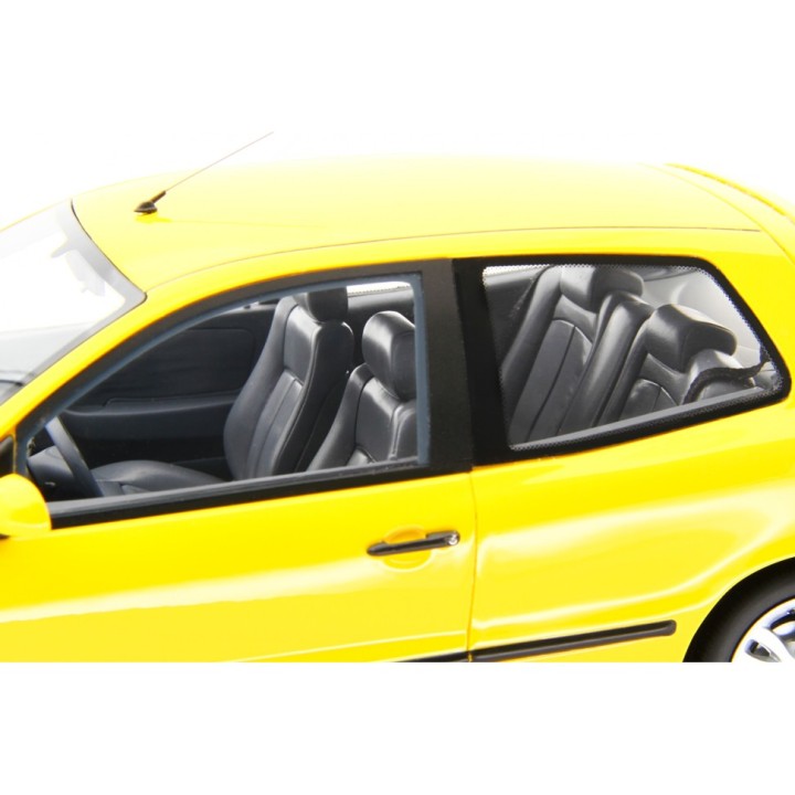 Fiat Bravo 2.0 HGT 1995 yellow, Laudoracing-Model 1/18 scale