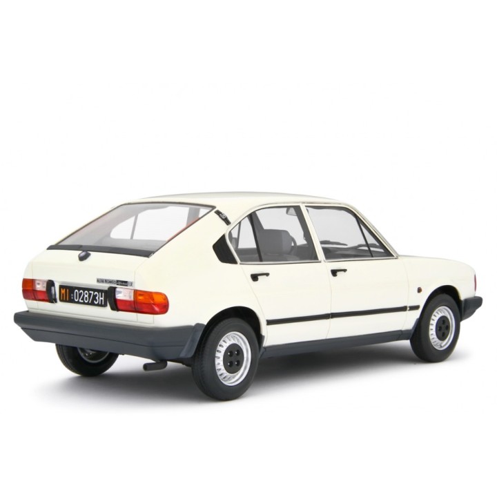 Alfa Romeo Alfasud 1.2 4 Porte 1980 white, Laudoracing-Model 1/18 scale