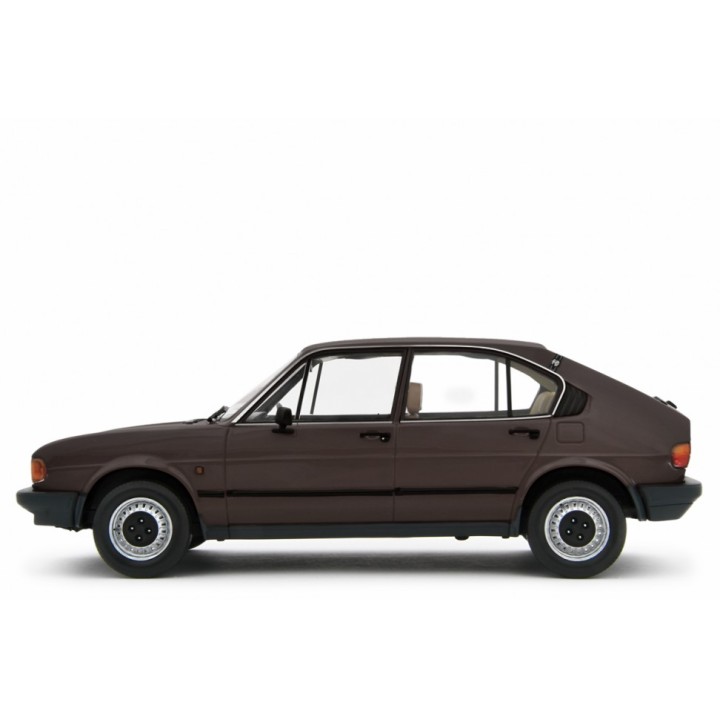 Alfa Romeo Alfasud 1.2 1980 hnědá, Laudoracing-Model 1:18