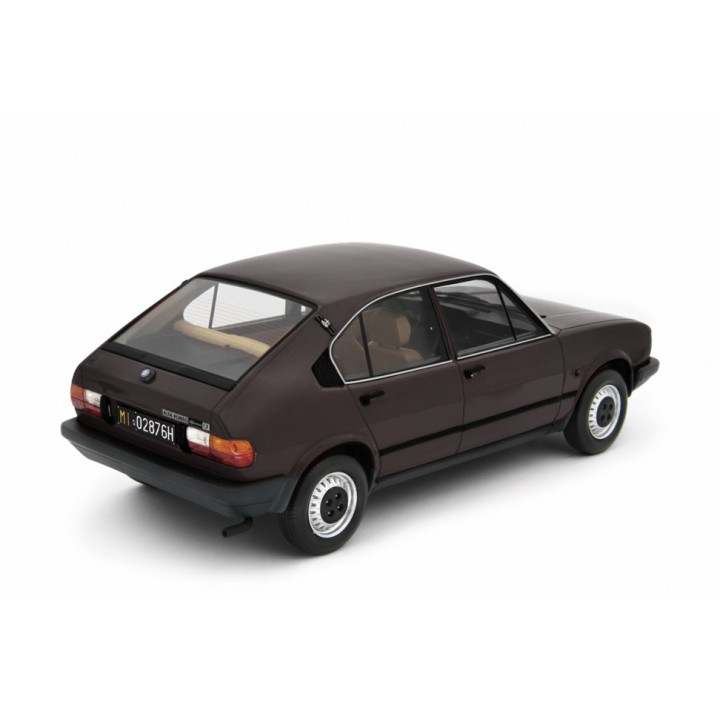 Alfa Romeo Alfasud 1.2 1980 brown, Laudoracing-Model 1/18 scale