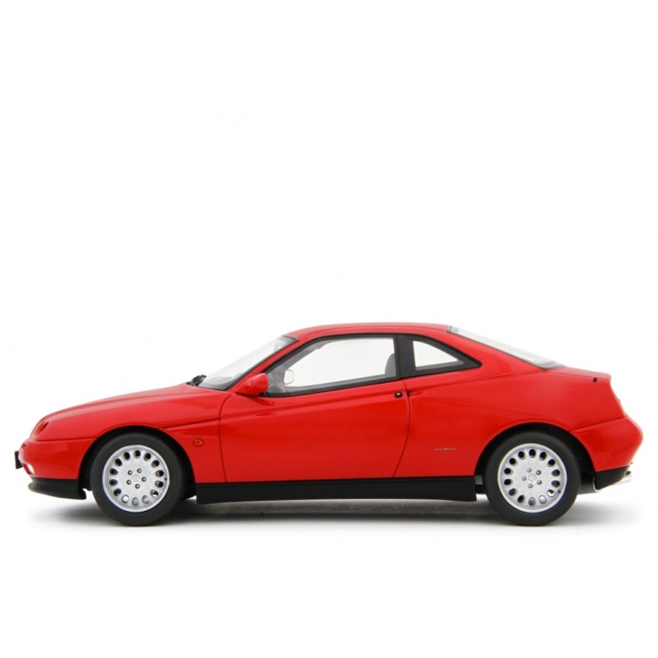 Alfa Romeo GTV 2.0 T.Spark 16V 1995 red, Laudoracing-Model 1/18 scale