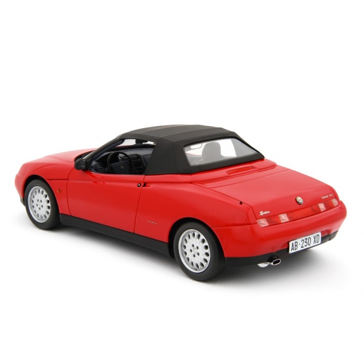 Alfa Romeo Spider 2.0 T.Spark 16V 1995 red, Laudoracing-Model 1/18 scale