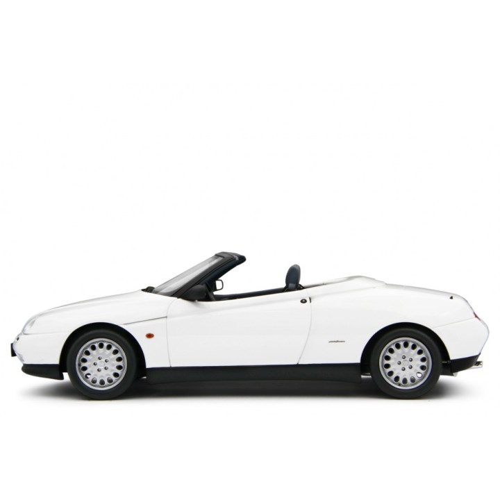 Alfa Romeo Spider 2.0 T.Spark 16V 1995 white, Laudoracing-Model 1/18 scale