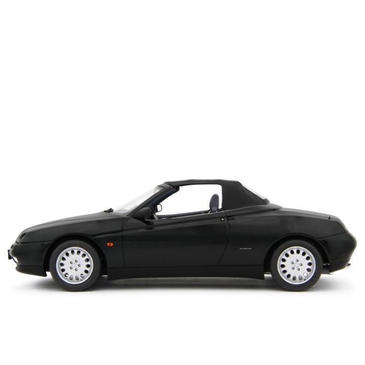 Alfa Romeo Spider 2.0 T.Spark 16V 1995 black, Laudoracing-Model 1/18 scale