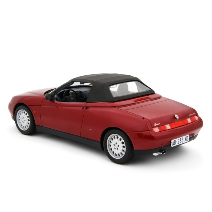 Alfa Romeo Spider 2.0 T.Spark 16V 1995 red, Laudoracing-Model 1/18 scale