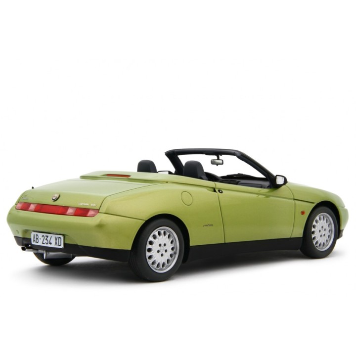 Alfa Romeo Spider 2.0 T.Spark 16V 1995 green, Laudoracing-Model 1/18 scale
