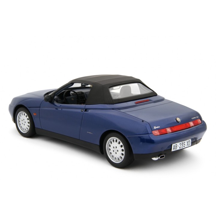 Alfa Romeo Spider 2.0 T.Spark 16V 1995 blue, Laudoracing-Model 1/18 scale