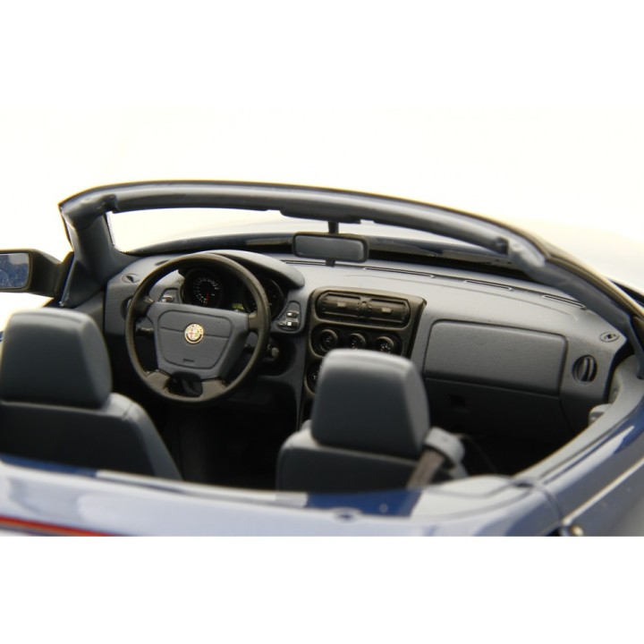 Alfa Romeo Spider 2.0 T.Spark 16V 1995 blue, Laudoracing-Model 1/18 scale