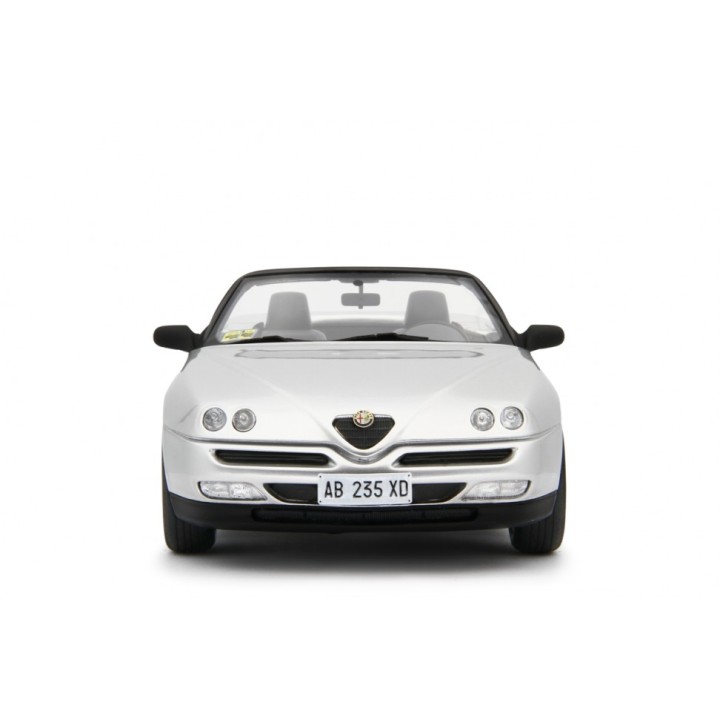 Alfa Romeo Spider 2.0 T.Spark 16V 1995 silver, Laudoracing-Model 1/18 scale